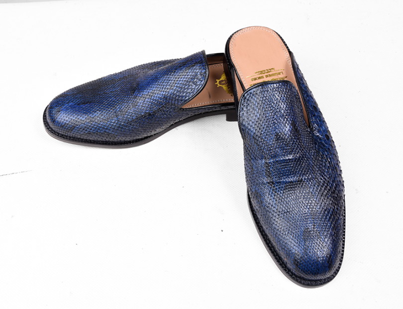 Legends Blue Southern Rock Python Men's Slippers – Image 3
