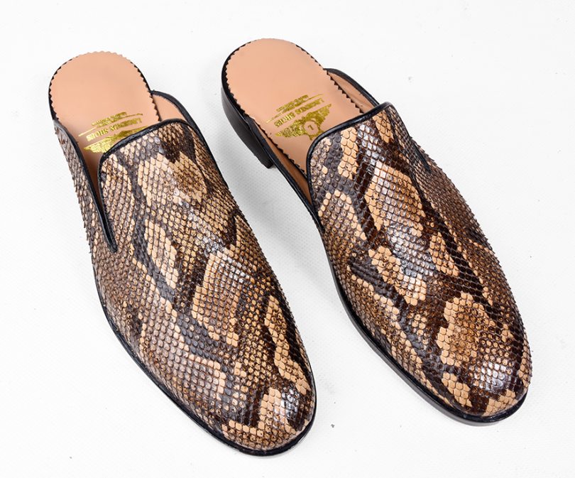 Legends White Spotted Python Men's Slippers – Image 3