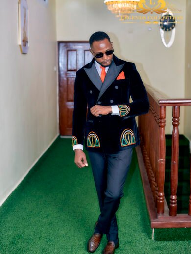 Toghu embroidered double-breasted velvet jacket suite