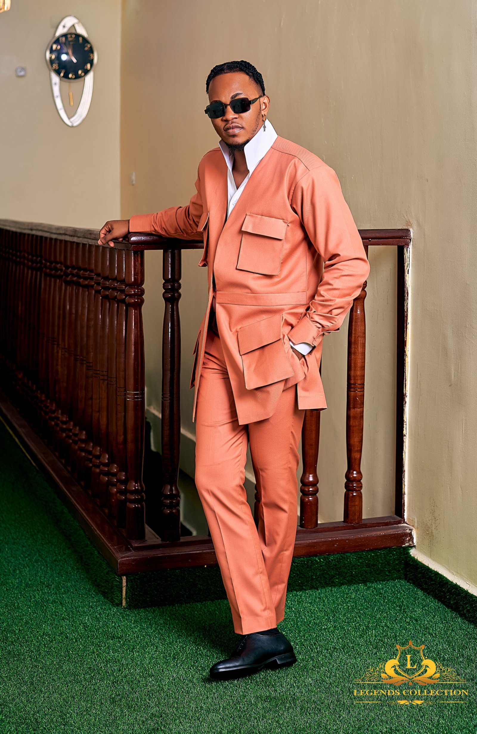 Men's pink jacket set