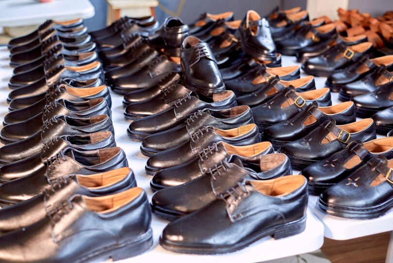 Classic cowhide school shoe – Image 2