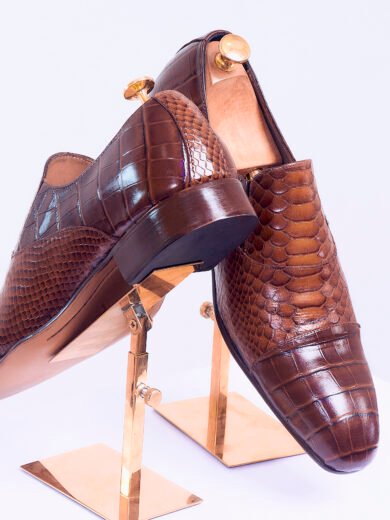 Elegant Brown Custom-Made Shoes 👞✨ – Redefine Your Style!