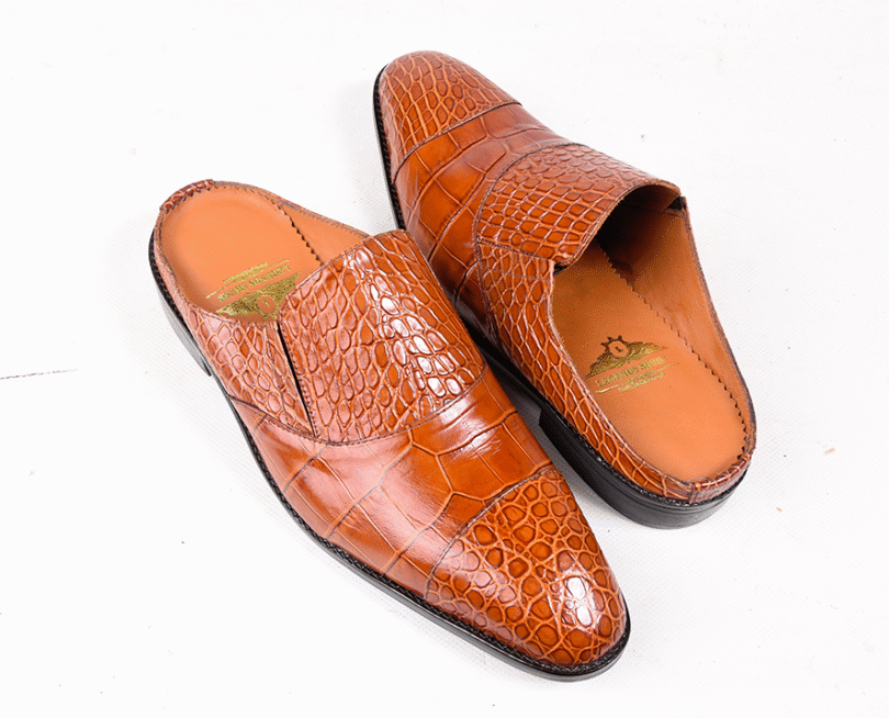Luxury Men’s Crocodile Leather Slippers – Light Brown Elegance 🐊👞🔥 – Image 3