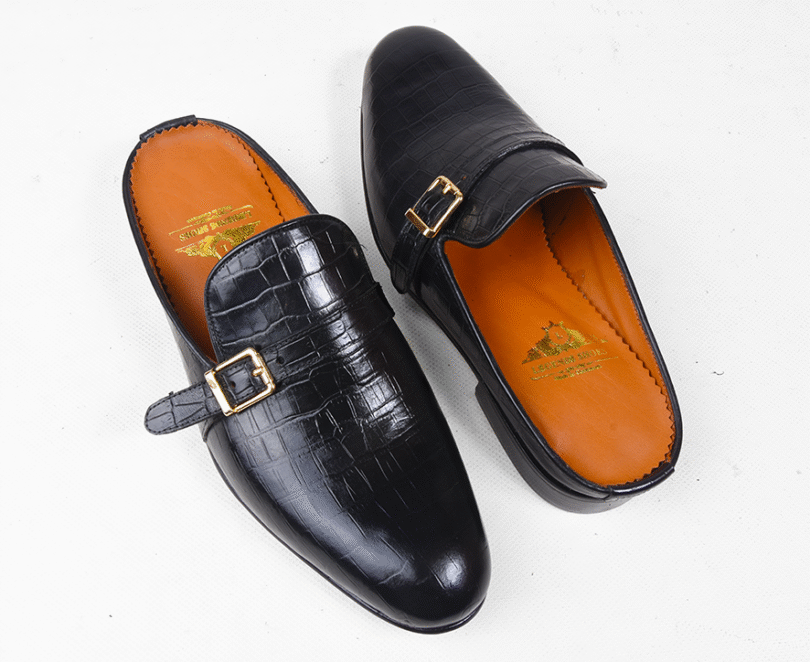 🔥 Luxury Black Crocodile Skin Men’s Slippers with Strap 🔥 – Image 2