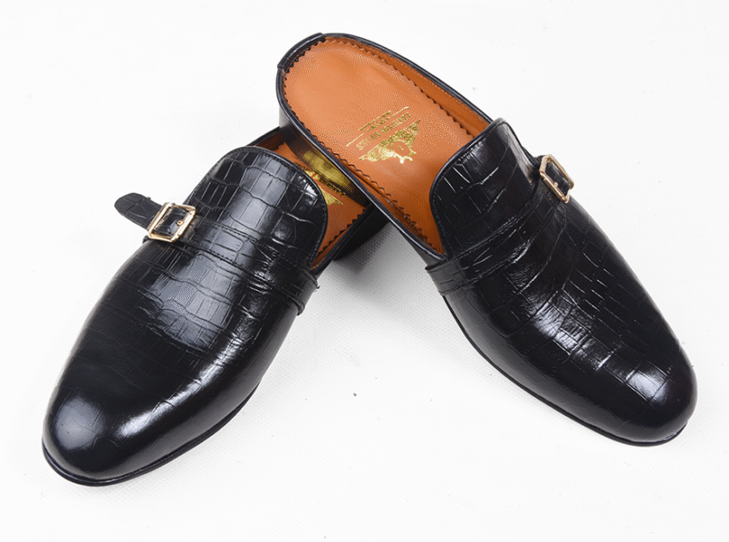 🔥 Luxury Black Crocodile Skin Men’s Slippers with Strap 🔥