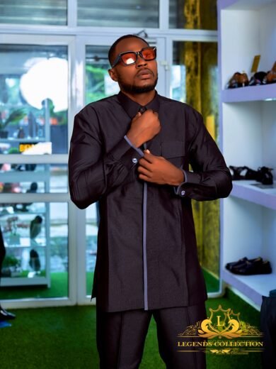 Men's black jacket set with two pockets