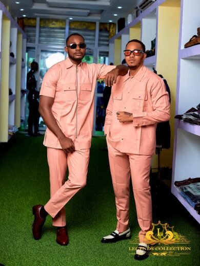 Senator men's pink suit with button or closure, with two pockets